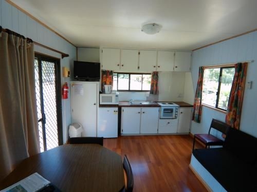 Zeehan Bush Camp3