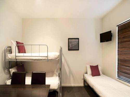 The Waves Apartments4