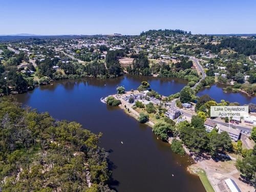 Lake Daylesford Apartment 2A3