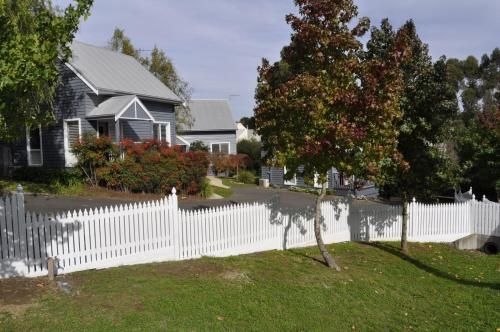 Lake Orchard Villas4