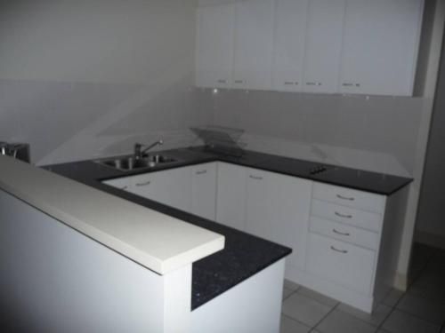 City Getaway 3 Bedroom Adelaide's East End4