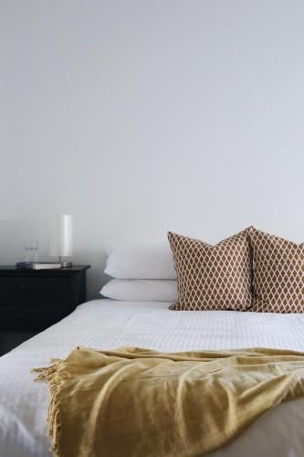 Collins Hotel3