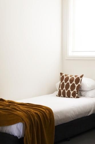 Collins Hotel1