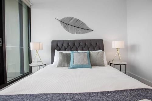 Delightful 2BR Riverview@Docklands1