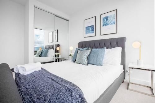 Delightful 2BR Riverview@Docklands4