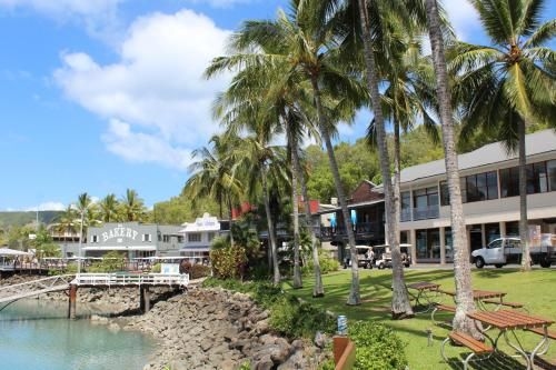 Oasis 25 Hamilton Island4