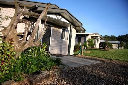 Yabbaloumba Retreat0