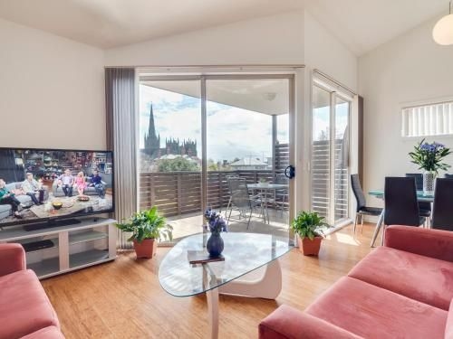 McKillop Geelong by Gold Star Stays0