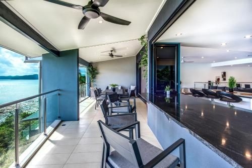 The Edge 5 - Hamilton Island1