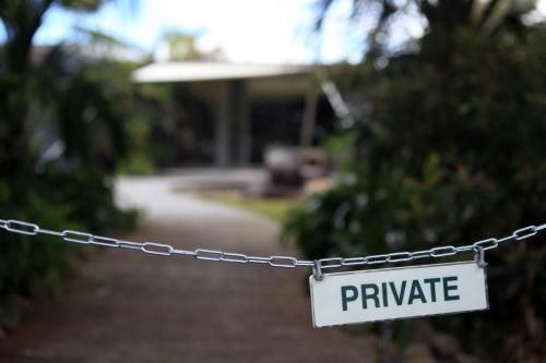 ArtHOUSE Beachfront Accommodation2