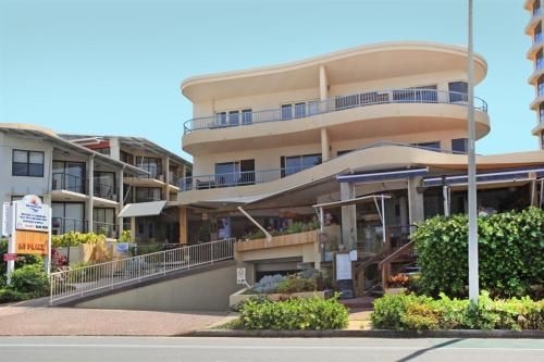 Coolum Baywatch Luxury Style Penthouse, Linen Included, WIFI, 500 Bond2