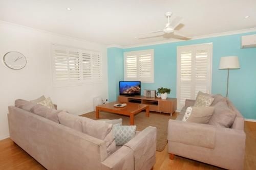 Unit 4 'Marcoola Sands', Marcoola (Unit 4, Marcoola Sands, 47 Petrie Avenue Marcoola, 300 BOND, LINEN SUPPLIED)0
