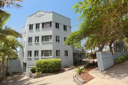 Unit 9 'Coolum Blueseas', Coolum Beach (Unit 9, Coolum Blueseas Apartments, 59-61 Coolum Tce, Coolum Beach, 400 BOND, LINEN INCLUDED)2