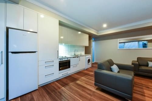 Aloha Central Luxury Apartments1