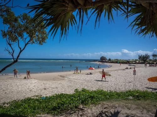 Currumbin Beachside Holiday Home4