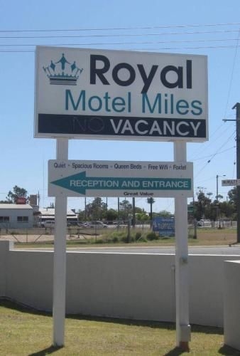 Royal Motel Miles1