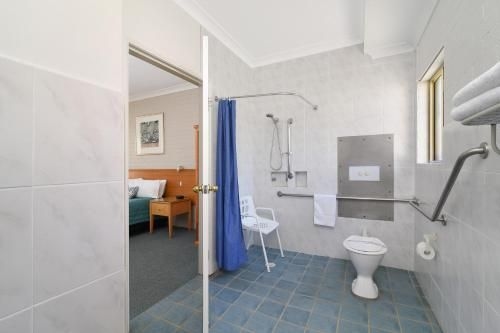 Catalina Motel Lake Macquarie4
