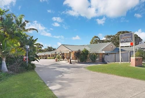 Catalina Motel Lake Macquarie1