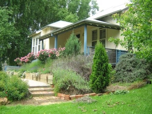 Summerhill Farm Bed & Breakfast0