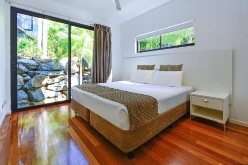 Pinnacle Apartments2