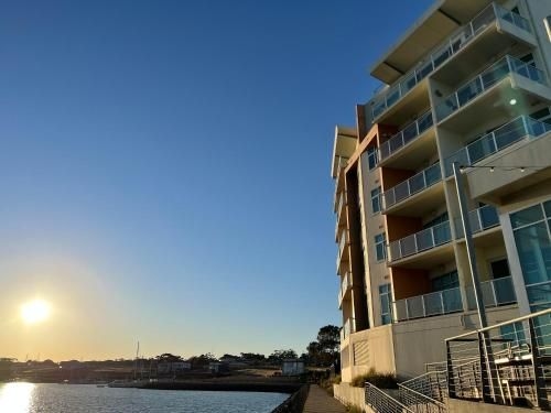 Ocean View Luxury Apartment & Suite1