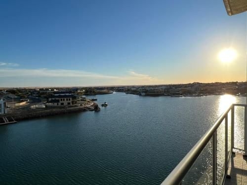Ocean View Luxury Apartment & Suite4