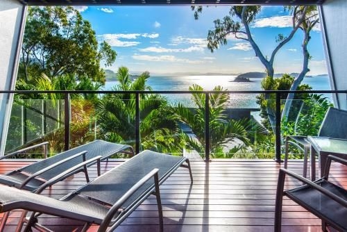 Sea View Shorelines Hamilton Island1
