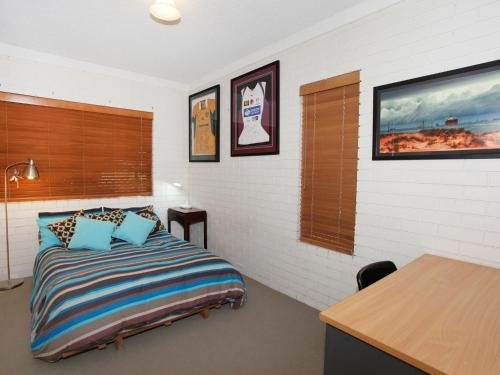 Anjuna 2 - Two Bedroom Budget Stay on Canal (Anjuna 2 - 2 BDRM Budget Stay on Canal)2