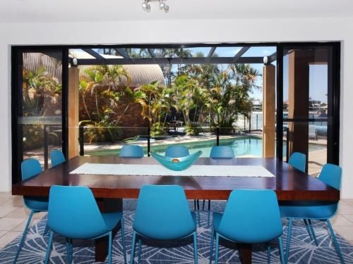 Tarcoola 41 - 5 BDRM Canal Home with Pool3