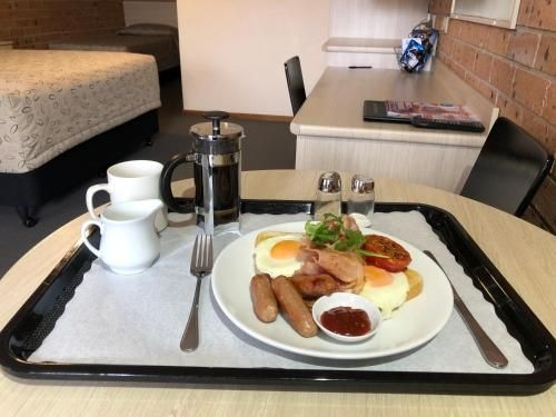 Cardiff Motor Inn2