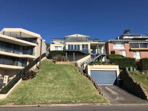 Absolutely Avoca - 114a Avoca Drive, Avoca Beach1