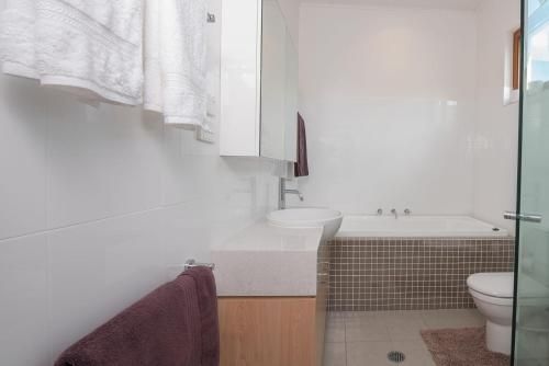 Beloka Close - Modern, spacious, and pet friendly accommodation2