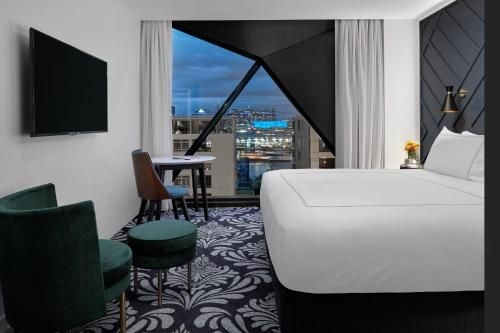 โรงแรมเวสต์ ซิดนีย์, คูริโอ คอลเลคชั่น บาย ฮิลตัน (West Hotel Sydney, Curio Collection By Hilton)1