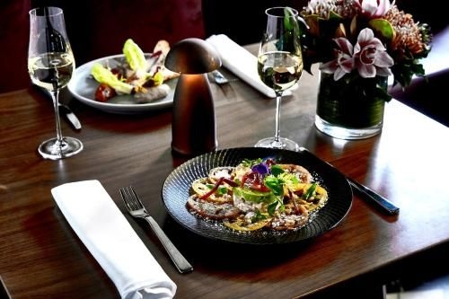 โรงแรมเวสต์ ซิดนีย์, คูริโอ คอลเลคชั่น บาย ฮิลตัน (West Hotel Sydney, Curio Collection By Hilton)2