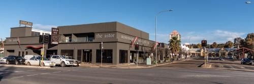 Astor Inn3