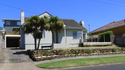 BEACHPOINT COTTAGE (Beachpoint Cottage)0