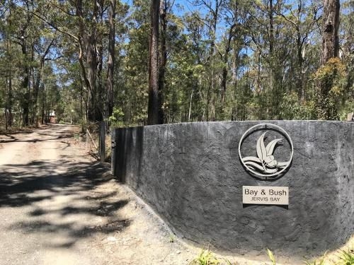 เบย์ แอนด์ บุช เจอร์วิสเบย์ (Bay and Bush, Jervis Bay)0