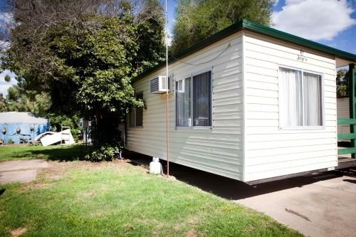 Strayleaves Caravan Park4