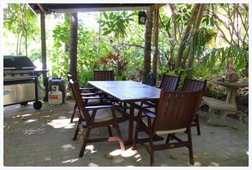 Coral Lodge Bed and Breakfast Inn1