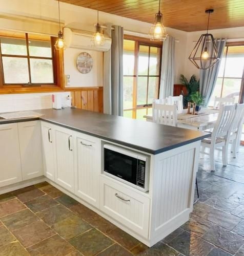 Apollo Bay Cottages3