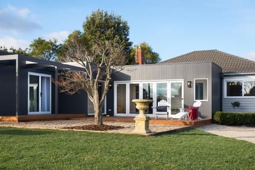 The Arlow House0