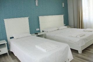 Corner boutique hotel4