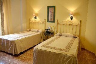 Plaza San Sebastian Hotel1
