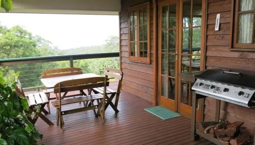 Ravensbourne Escape - Cedar Lodge2