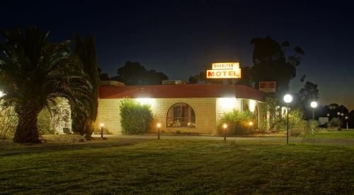 Charlton Motel0