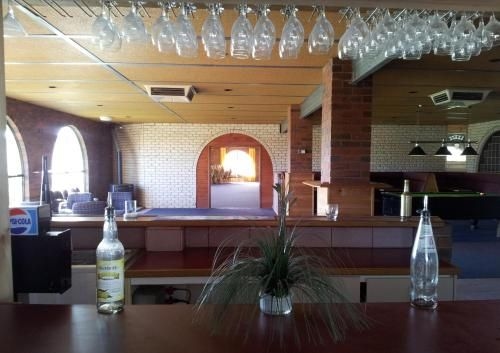 Charlton Motel1