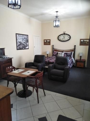 RJ's Bed & Breakfast1