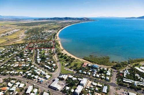 BIG4 Rowes Bay Beachfront Holiday Park0