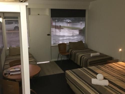 เมมฟิส มอเตอร์ อินน์ (Memphis Motor Inn)3