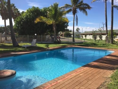 Carnarvon Gateway Motel0